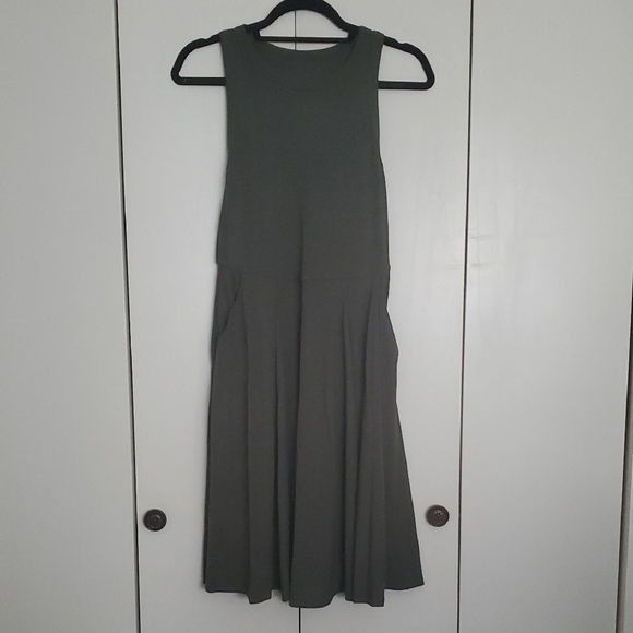 torrid Dresses & Skirts - *NWT* Torrid Deep Depths Green Sleeveless Midi Dress